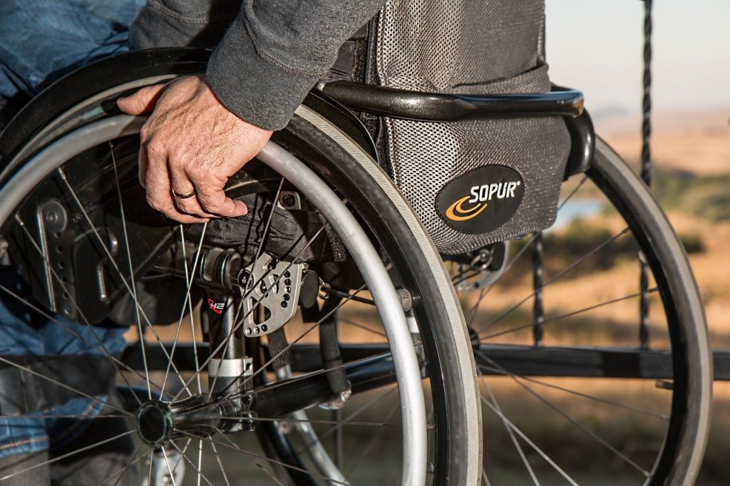 Terdapat tanggungan untuk cacat tetap atau meninggal dunia dari asuransi perjalanan